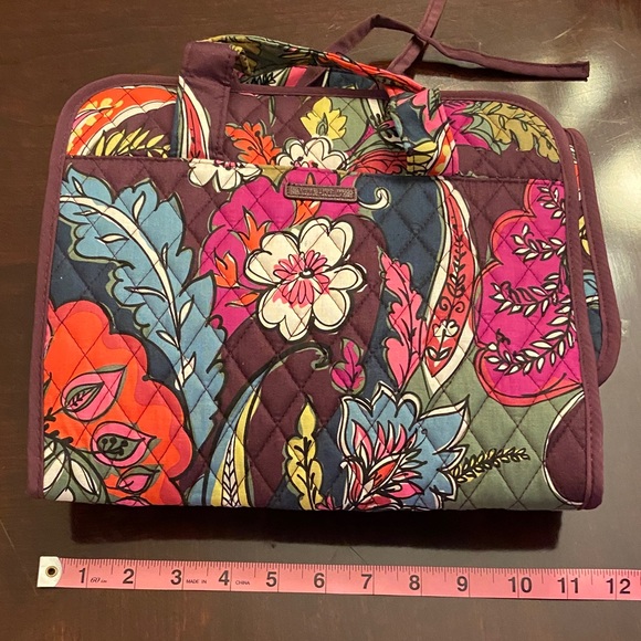 Vera Bradley Accessories - Vera Bradley Multicolor Floral Quilted toiletry bag